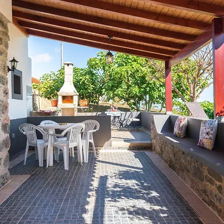 Casa Da Mae Do Raivinha * Arco da Calheta (Madeira)